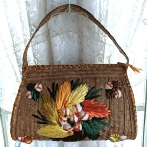 Vintage Mid-century Straw Handbag